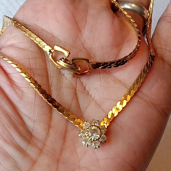 Gold Plated 16" Serpentine necklace W CZ Flower Center - Picture 3 of 5